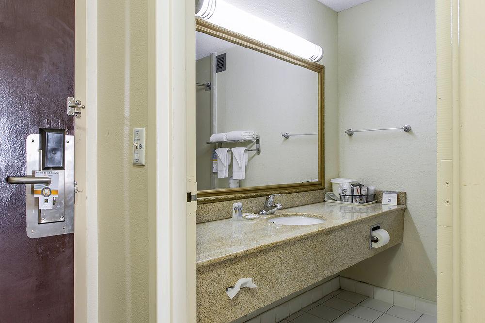 Days Inn By Wyndham Havelock Esterno foto